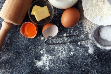 Ev yapımı hamur işleri için malzemeler pişirme. Fırında tatlı kurabiye conce