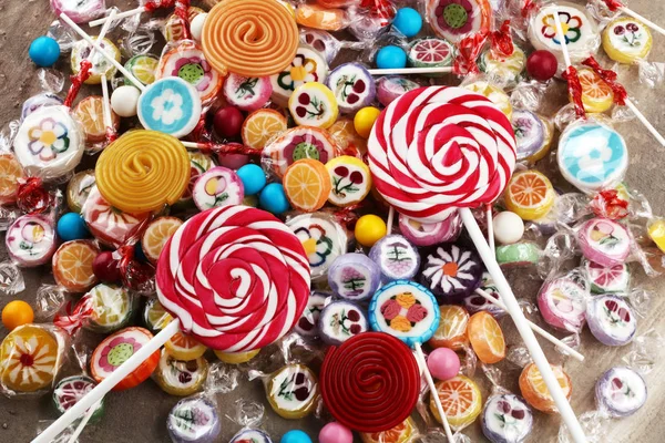 Doces com geleia e açúcar. matriz colorida de crianças diferentes — Fotografia de Stock