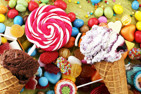 конфеты с желе и сахаром. красочный массив различных детей
