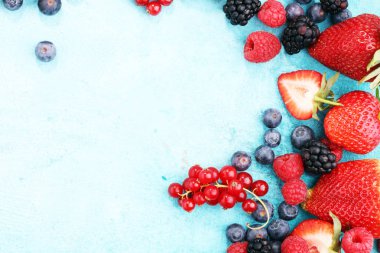 Çilek genel gider portre renkli çeşitli karışımı çilek, bl