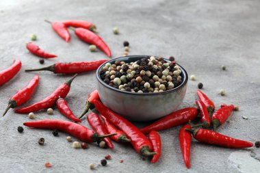 kırmızı sıcak kuş chili biber biber Mısır ile