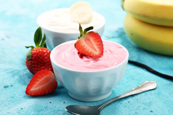 Whipped cream with strawberry and banana. healthy yogurt — Stock Photo, Image