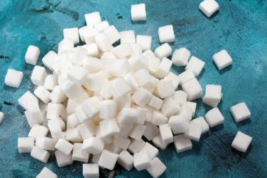 kesme şeker. beyaz şeker küpü ile sağlıksız yaşam