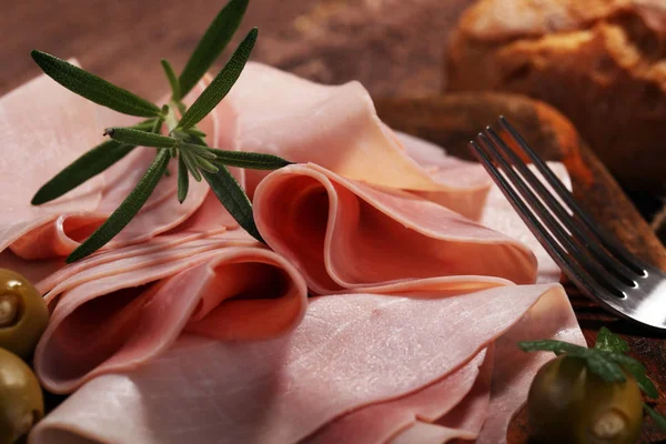 Sliced ham on wooden background. Fresh prosciutto. Pork ham slic — Stock Photo, Image