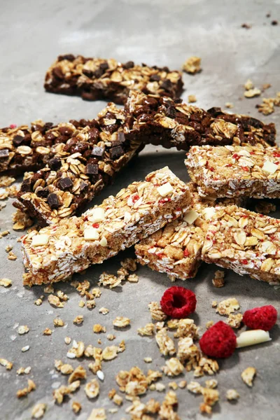 Muesli bar. Gezonde zoete dessert-snack. Granen muesli bar wit — Stockfoto