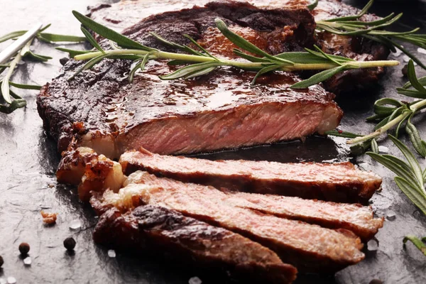 Barbecue Rib Eye Steak or rump steak - Dry Aged Wagyu barbecue E — Stock Photo, Image