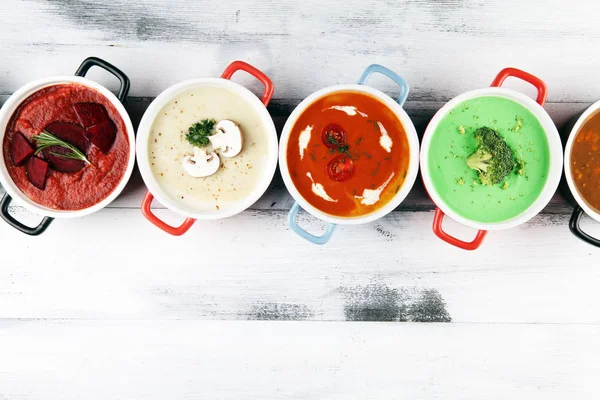 다양 한 다채로운 야채 크림 스프와 재료에 대 한 — 스톡 사진