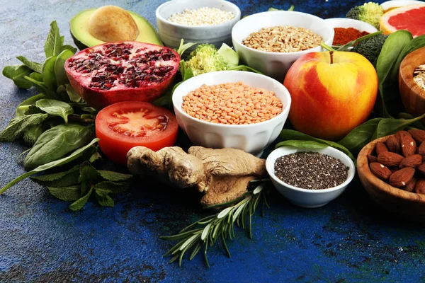 Makanan sehat pilihan makanan bersih: buah, sayuran, biji, su — Stok Foto