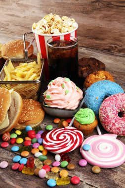 Sağlıksız ürünler. yemek vücut, deri, kalp ve dişler için kötüdür..