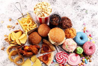 Sağlıksız ürünler. yemek vücut, deri, kalp ve dişler için kötüdür..