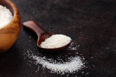 Kırsal arka planda Psillium tohumlarının bir kısmı. Psilyum se