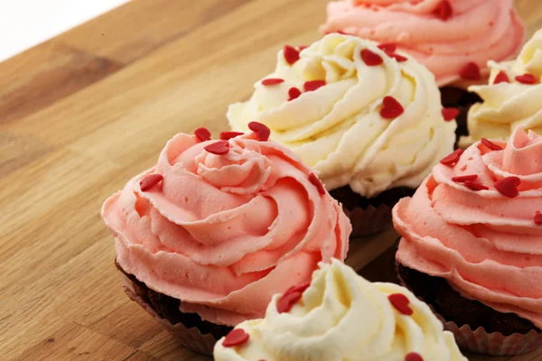 Delicioso cupcake para San Valentín. Amor concepto cupcakes. Para —  Fotos de Stock