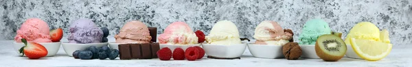 Various Ice Cream Flavor Fresh Blueberry Strawberry Kiwi Lemon Vanilla — Stock Photo, Image