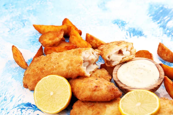 Tradizionale Pesce Britannico Patatine Fritte Patatine Fritte Pesce Asporto — Foto Stock