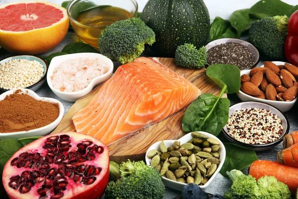 Aliments Sains Sélection Aliments Propres Poisson Fruits Légumes Céréales Légumes — Photo