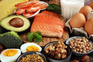 sağlıklı beslenme ve diyet konsepti - masada protein açısından zengin