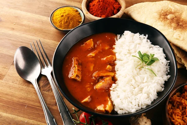 Kyckling Tikka Masala Kryddig Curry Kött Mat Gryta Med Ris — Stockfoto