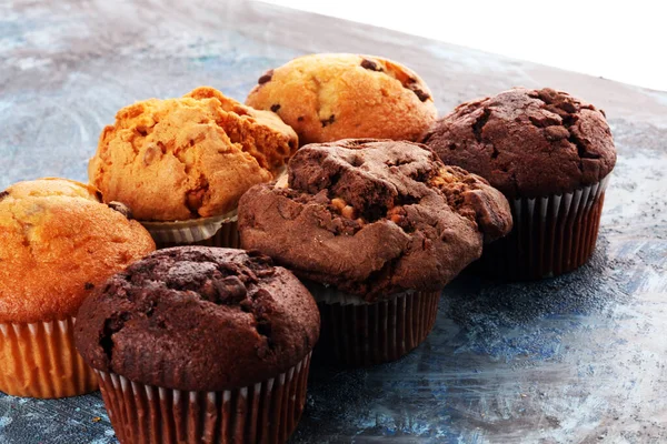 Čokoládový Muffin Oříškový Muffin Domácí Pekárna Stole Doma — Stock fotografie