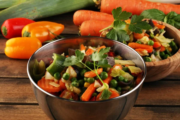 Gebratenes Gemüse Aus Einem Chinesischen Wok Einer Schüssel Mit Karotten — Stockfoto