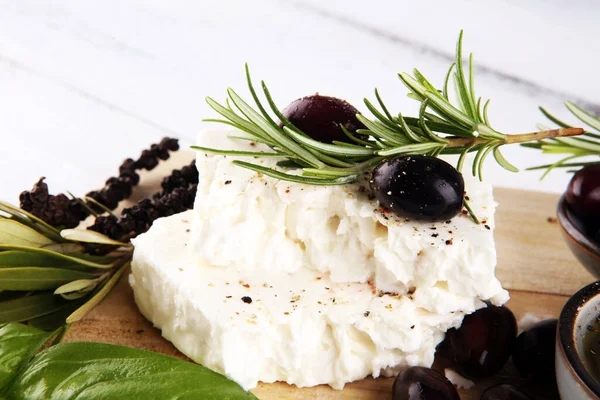 Brânză Grecească Feta Rozmarin Măsline Ingredient Sănătos Pentru Salata Gătit — Fotografie, imagine de stoc