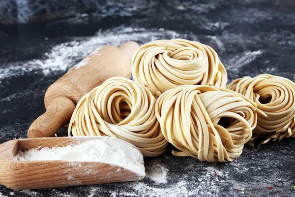 Primer Plano Pasta Casera Fresca Cruda Pasta Cruda Tradicional Italiana — Foto de Stock