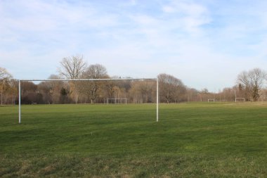 Kaleler hem futbol hem de lise ve üniversite spor için tasarlanmış futbol