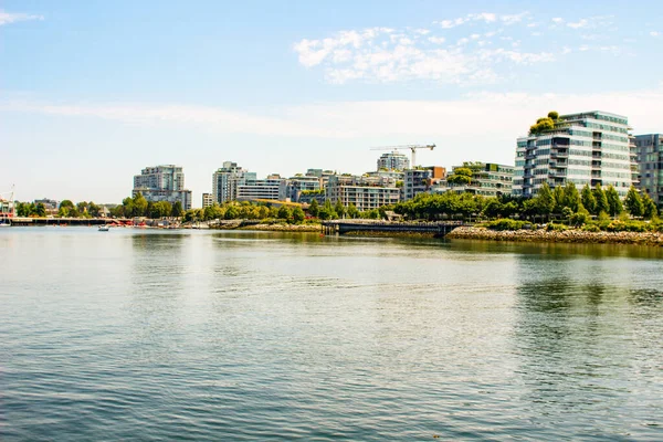 Panorama över Yaletown och centrala Vancouver efter solnedgången. — Stockfoto