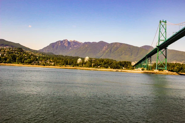 Lions Köprüsü. Vancouver 'da British Columbia, Kanada