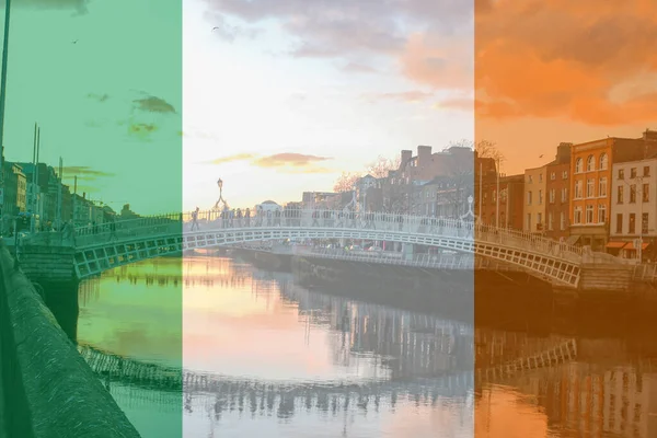 The flag of Ireland as a composite over ha'penny bridge in Dublin — Stock Photo, Image