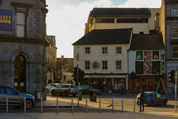 Kilkenny Ireland, Janaury 20 2018：Kilkenny Ireland市中心的编辑照片。这个城市以其历史而闻名 — 图库照片