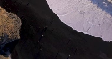 Reynisfjara siyah kum plaj havadan görüntüleri
