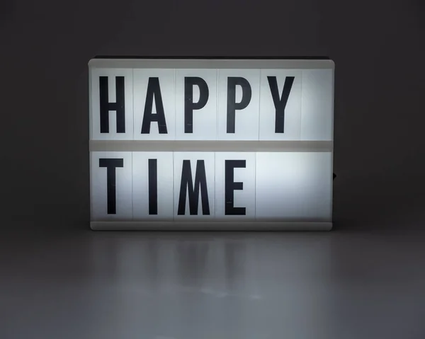 'HAPPY TIME' em caixa de luz retrô — Fotografia de Stock