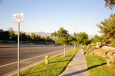 Egzersiz ve yürüyüş için yaya yürüme yolu