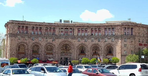 Marriott hotel na náměstí Republiky, centrum Jerevanu, Arménie — Stock fotografie