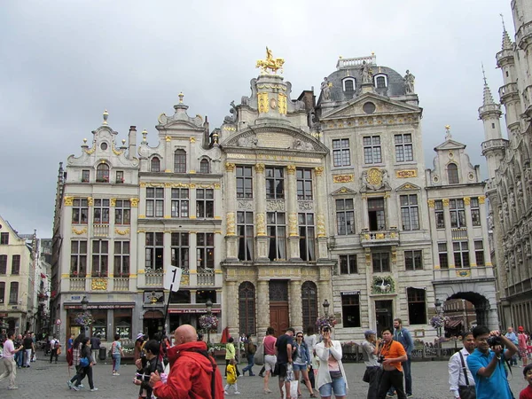 Brussels Belgium Július 2015 Turisták Grand Place Brüsszel Központjában — Stock Fotó