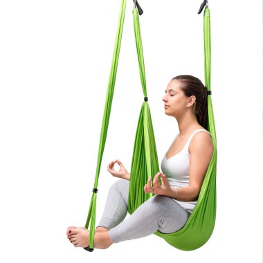  Hava yoga yaparken kadın. 