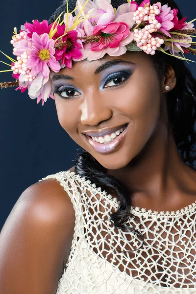 Charming young african bride — Stock Photo, Image