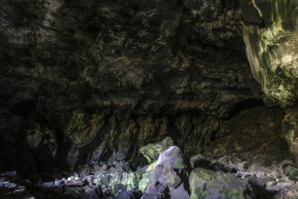 Binnen vulkanische grot - "Cueva de los Verdes" — Stockfoto