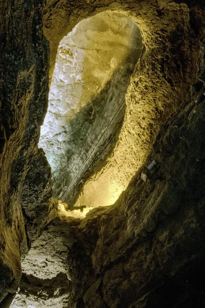 Vulkáni barlangban - "Cueva de los Verdes" — Stock Fotó