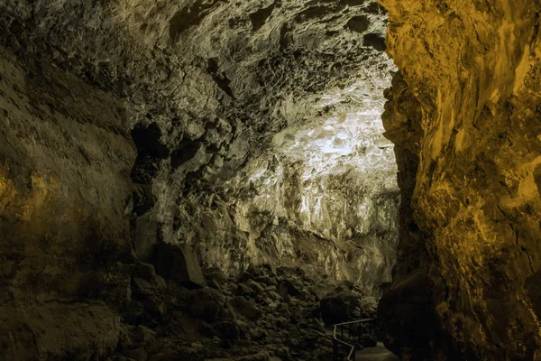 Vulkáni barlang - Cueva de los Verdes — Stock Fotó