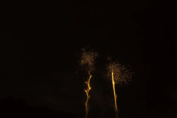 Fogo de artifício noite fogueira exibe em Londres — Fotografia de Stock