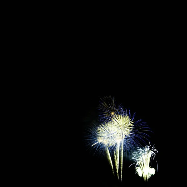 Luces de fuegos artificiales nocturnos en Londres —  Fotos de Stock