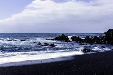 Siyah sahil yakınında El Golfo, Lanzarote, Kanarya Adaları, İspanya
