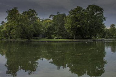 Yeşil ada - Claremont peyzaj Bahçe, Esher