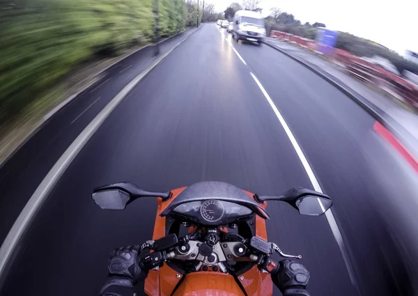 Motocykl Ruchu Widok Pozycji Jeźdźca Londyn Wielka Brytania — Zdjęcie stockowe
