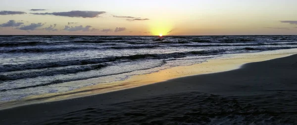 Pôr Sol Sobre Mar Báltico Lubiatowo Polónia — Fotografia de Stock