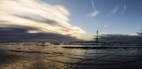 Puesta Sol Crosby Beach Invierno Panorama Crosby Liverpool Reino Unido —  Fotos de Stock