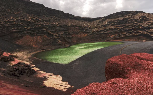 Zöld Lagúna Lago Verde Golfo Lanzarote Canary Islands Spanyolország — Stock Fotó