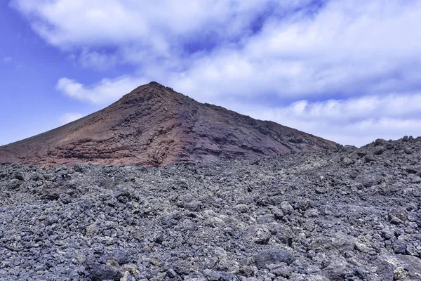 Vulcão Vermelho Parque Nacional Timanfaya Lanzarote Ilhas Canárias Espanha — Fotografia de Stock