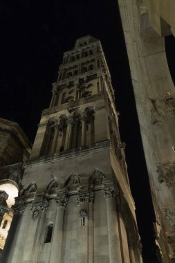 Gece Roma İmparator 'un sarayda Split, Hırvatistan tarihi şehir 28.10.2016 üzerinde